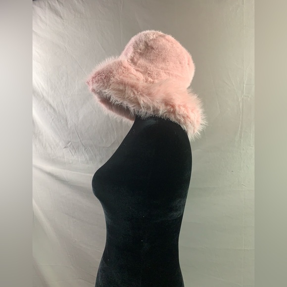 Pink Furry Bucket Winter Hat - Picture 6 of 7
